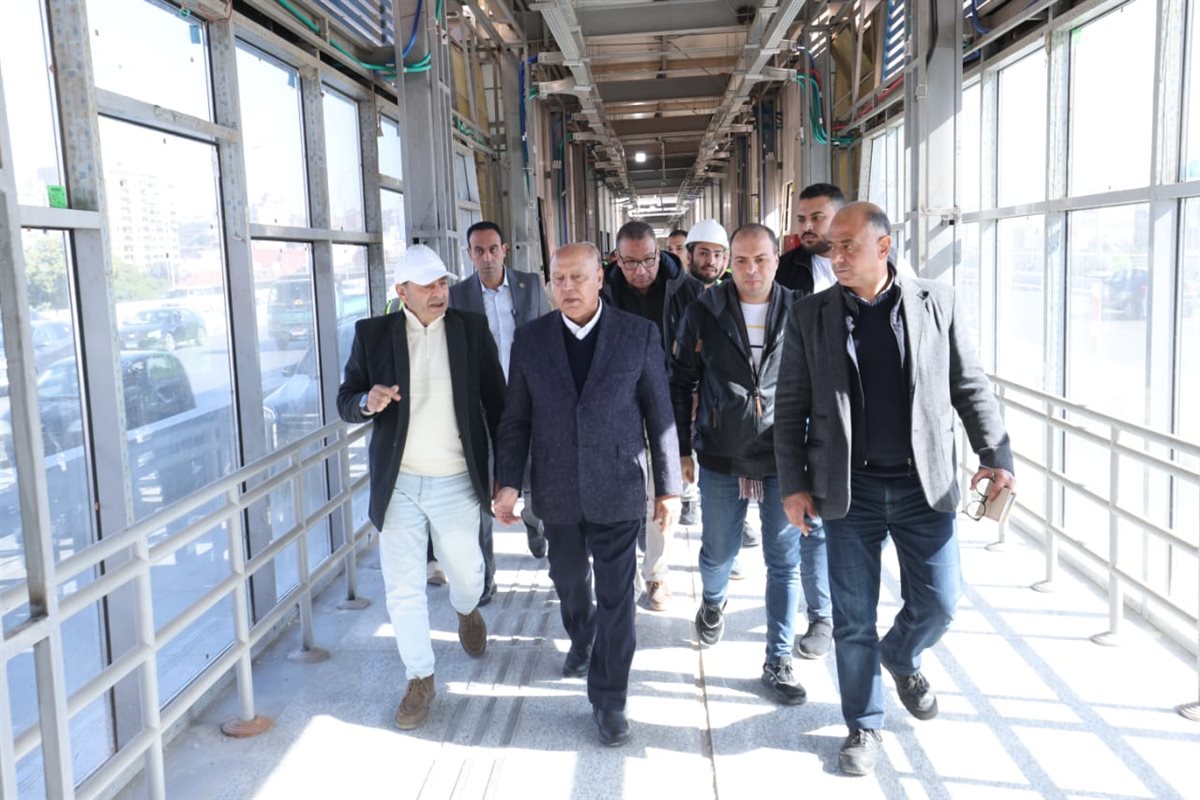 وزير النقل يتابع المرحلة الثانية من مشروع الأتوبيس الترددي