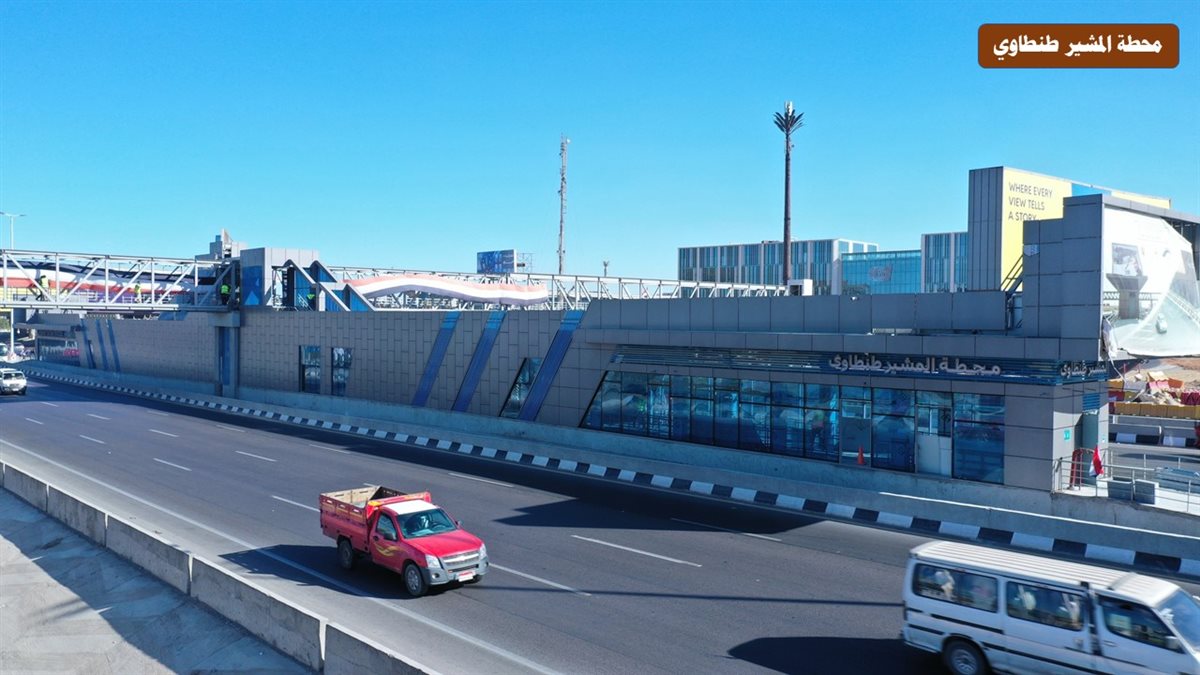 وزير النقل يتابع المرحلة الثانية من مشروع الأتوبيس الترددي