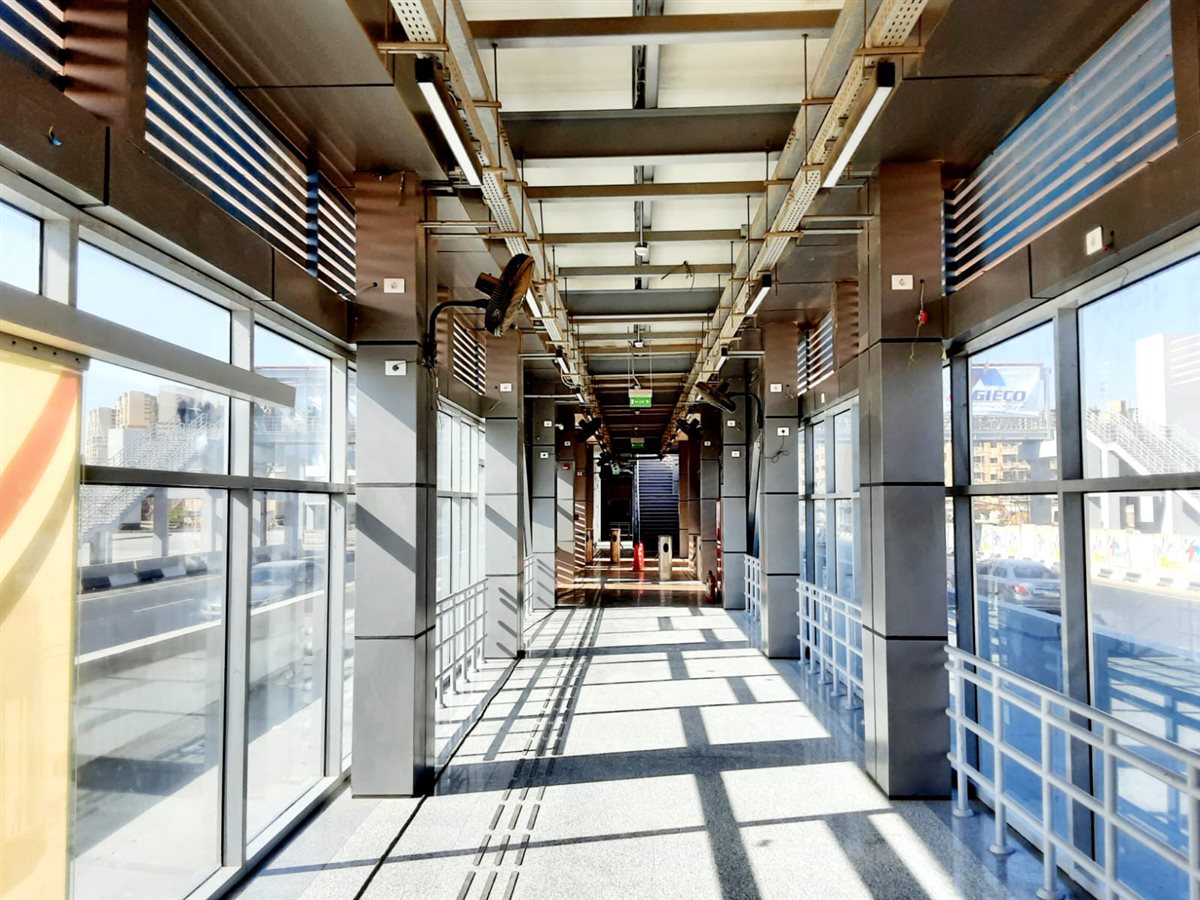 وزير النقل يتابع المرحلة الثانية من مشروع الأتوبيس الترددي