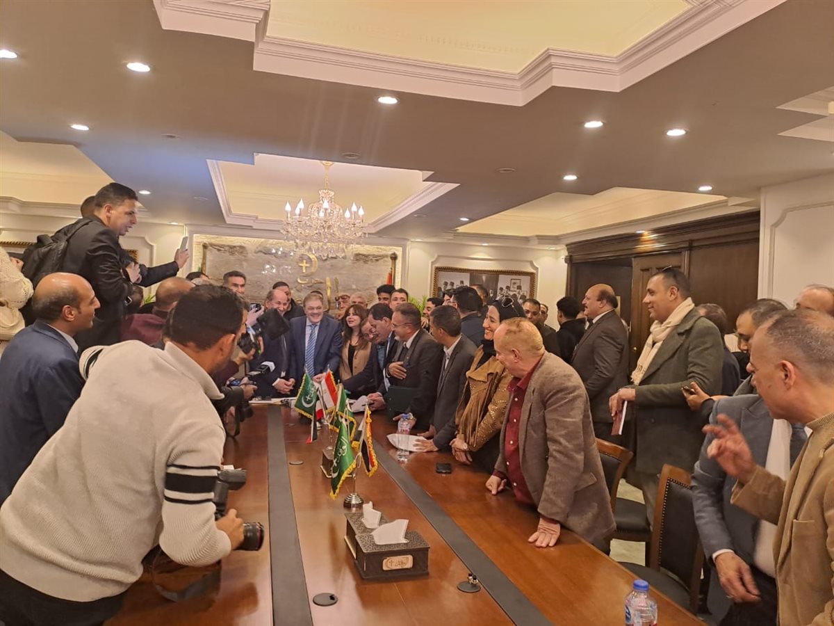 السيد البدوى يتقدم بأوراق ترشحه على رئاسة حزب الوفد