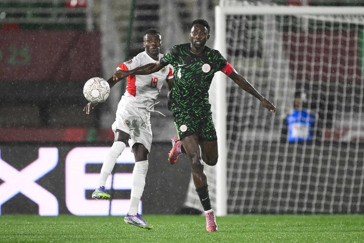 نيجيريا وموزمبيق، فيتو