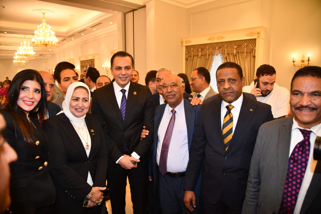 أحمد عبد الجواد يتسلم كارنيه عضوية مجلس النواب