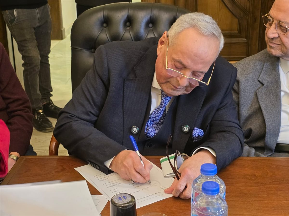 بهاء أبو شقة يقدم أوراق ترشحه على رئاسة حزب الوفد