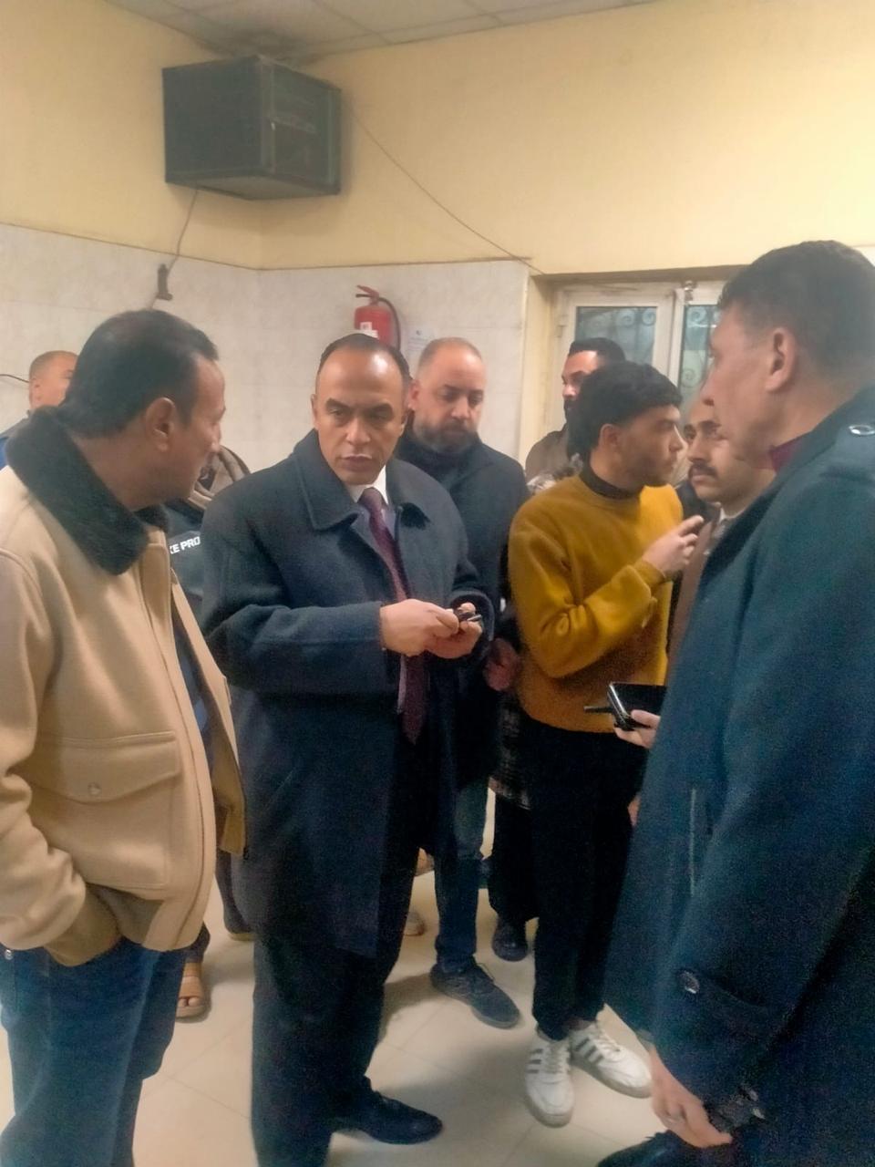 نائب محافظ المنيا يزور مستشفى صدر للاطمئنان على مصابي حادث الطريق الدائري