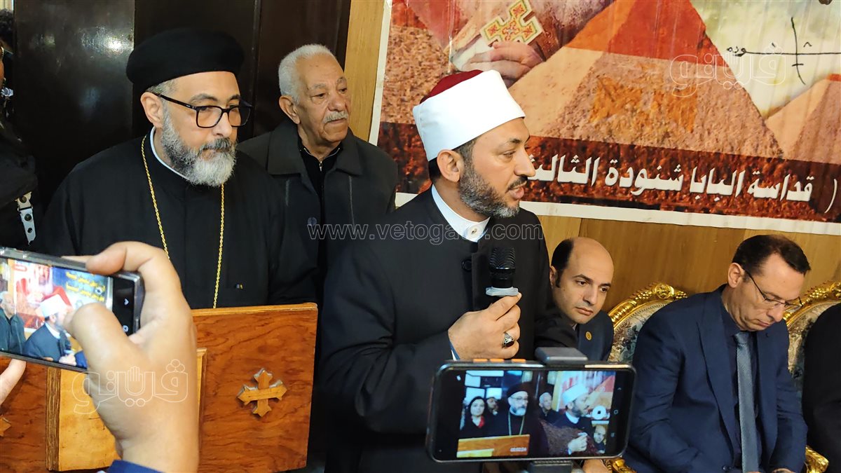 محافظ بورسعيد والقيادات يقدمون التهاني بمناسبه عيد الميلاد