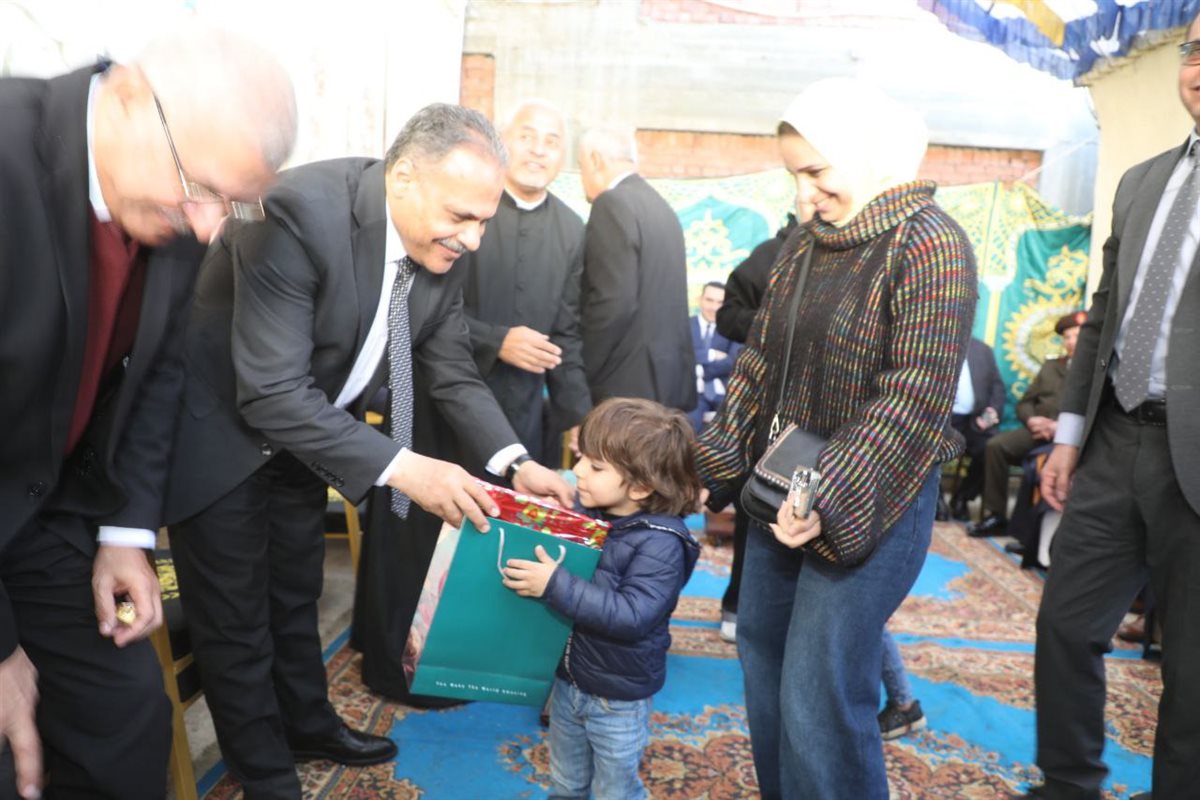 في أجواء من البهجة والتآخي.. احتفال رسمي بعيد الميلاد المجيد بالشرقية،فيتو
