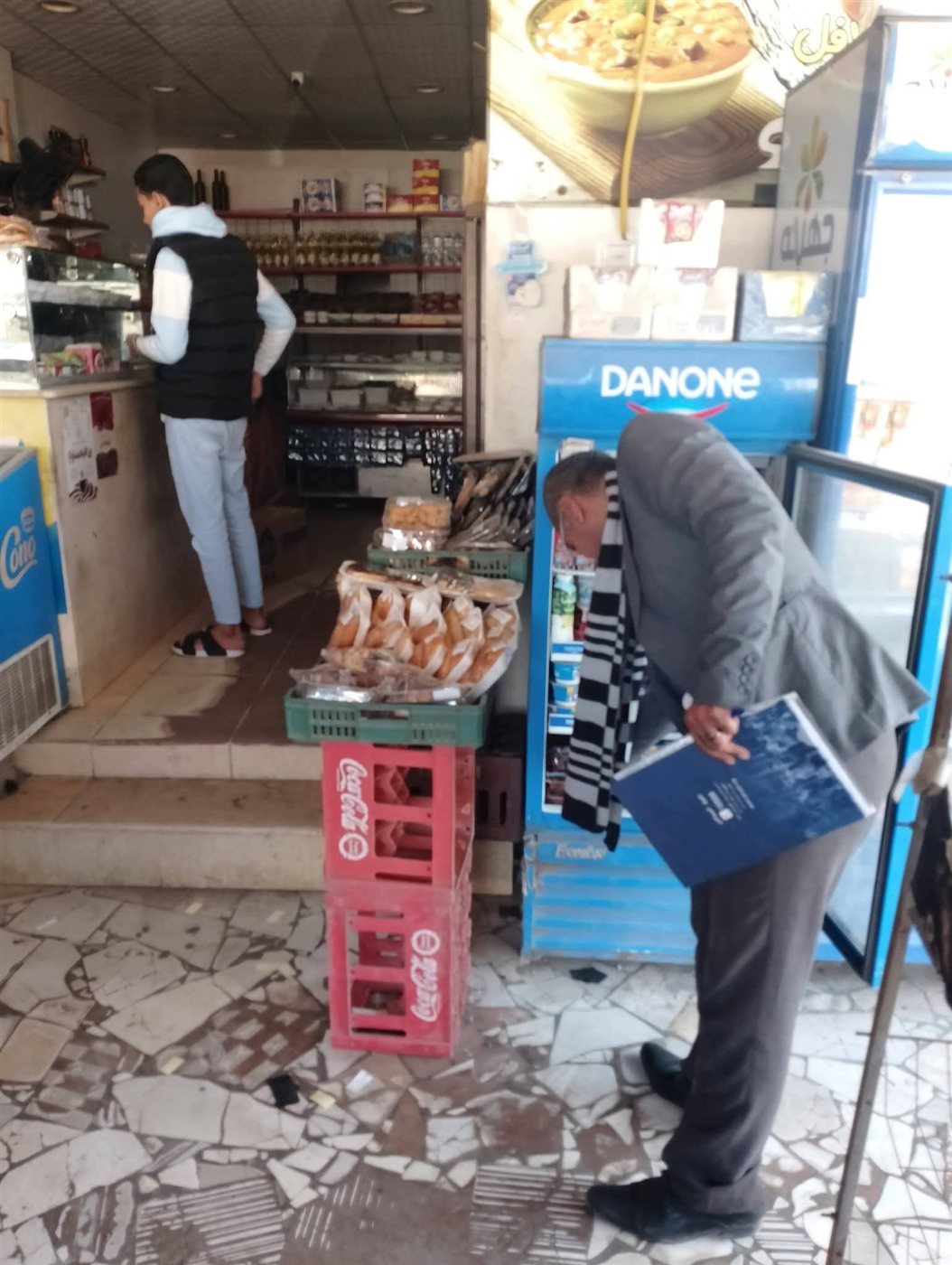 حملة رقابية موسعة استهدفت الأسواق العامة ومحال بيع اللحوم ومستودعات تداول وتخزين السلع الغذائية