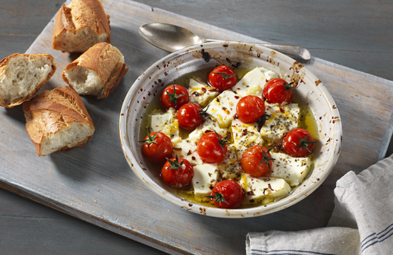 مخاطر الجبن بالطماطم&nbsp;