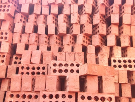 أسعار الطوب والزلط، فيتو