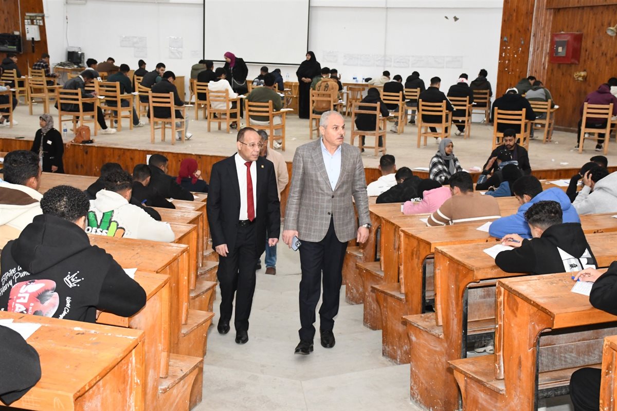 جانب من متابعة الامتحانات، فيتو