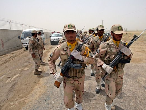 باكستان تنشر 30 ألف جندي غلى حدود إيران، فيتو