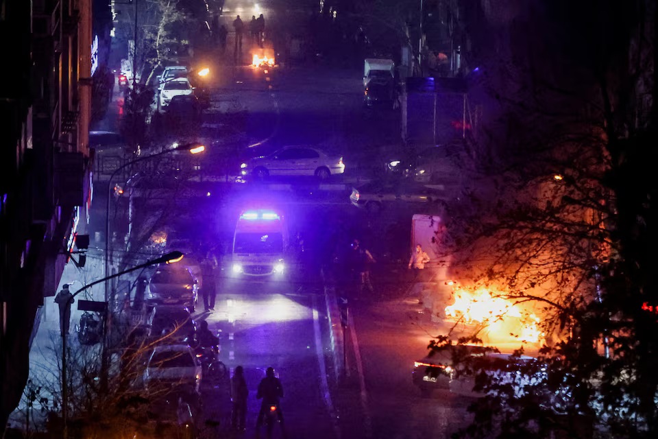 تواصل المظاهرات الإيرانية