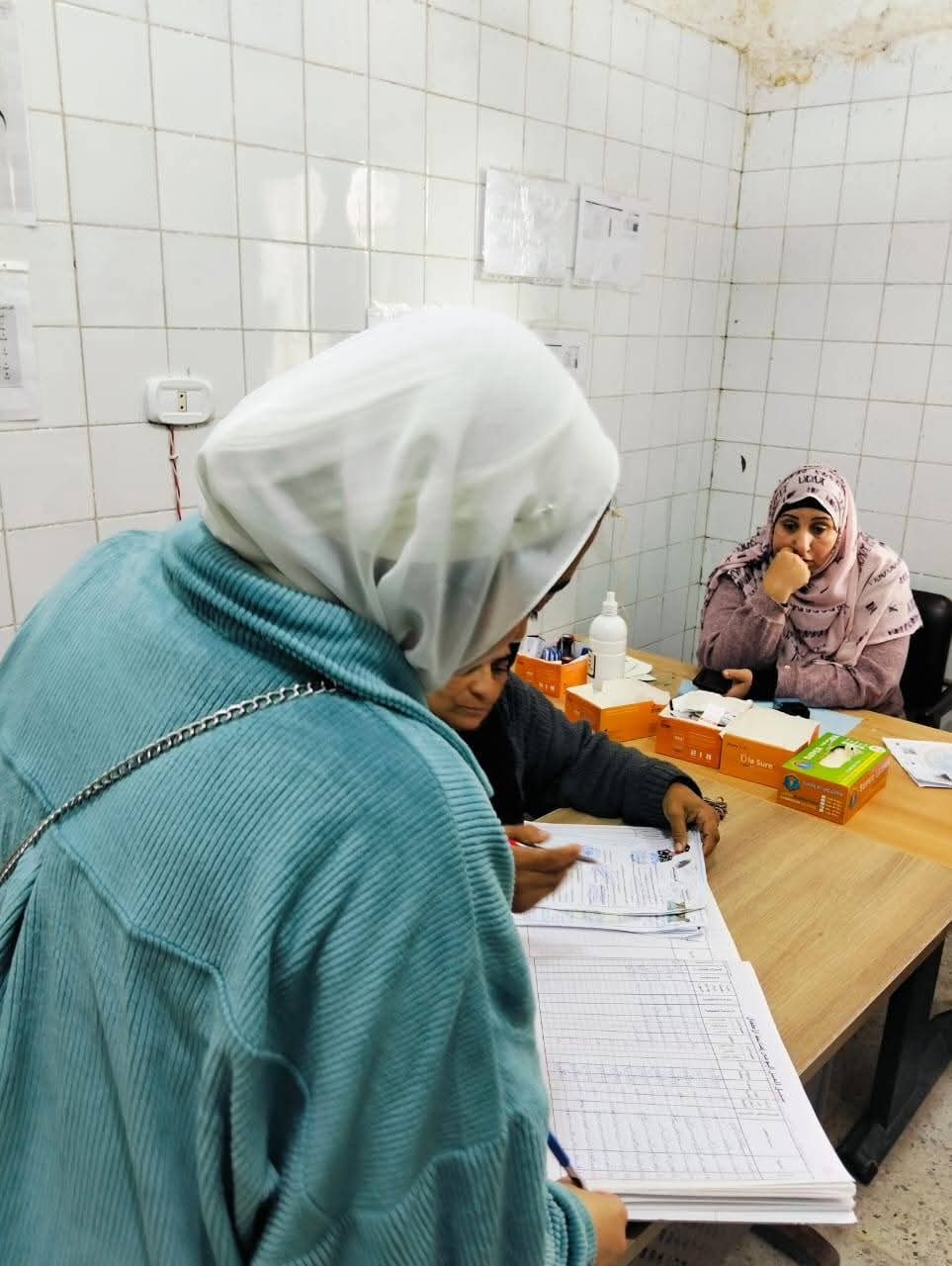 جانب من جولة مرور فريق إشراف مديرية الصحة على الكومسيون الطبي، فيتو