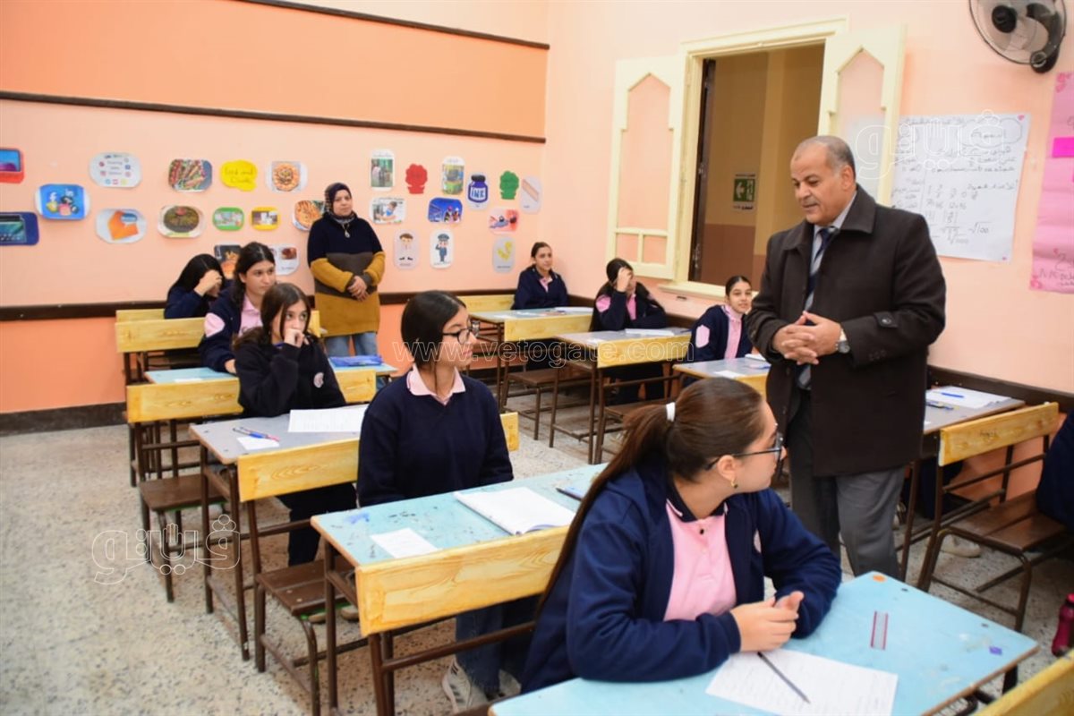 تعليم بورسعيد يتفقد اللجان، فيتو