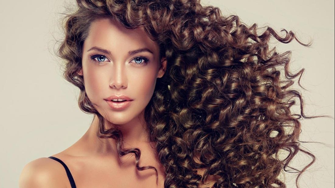 روتين العناية بالشعر الكيرلي