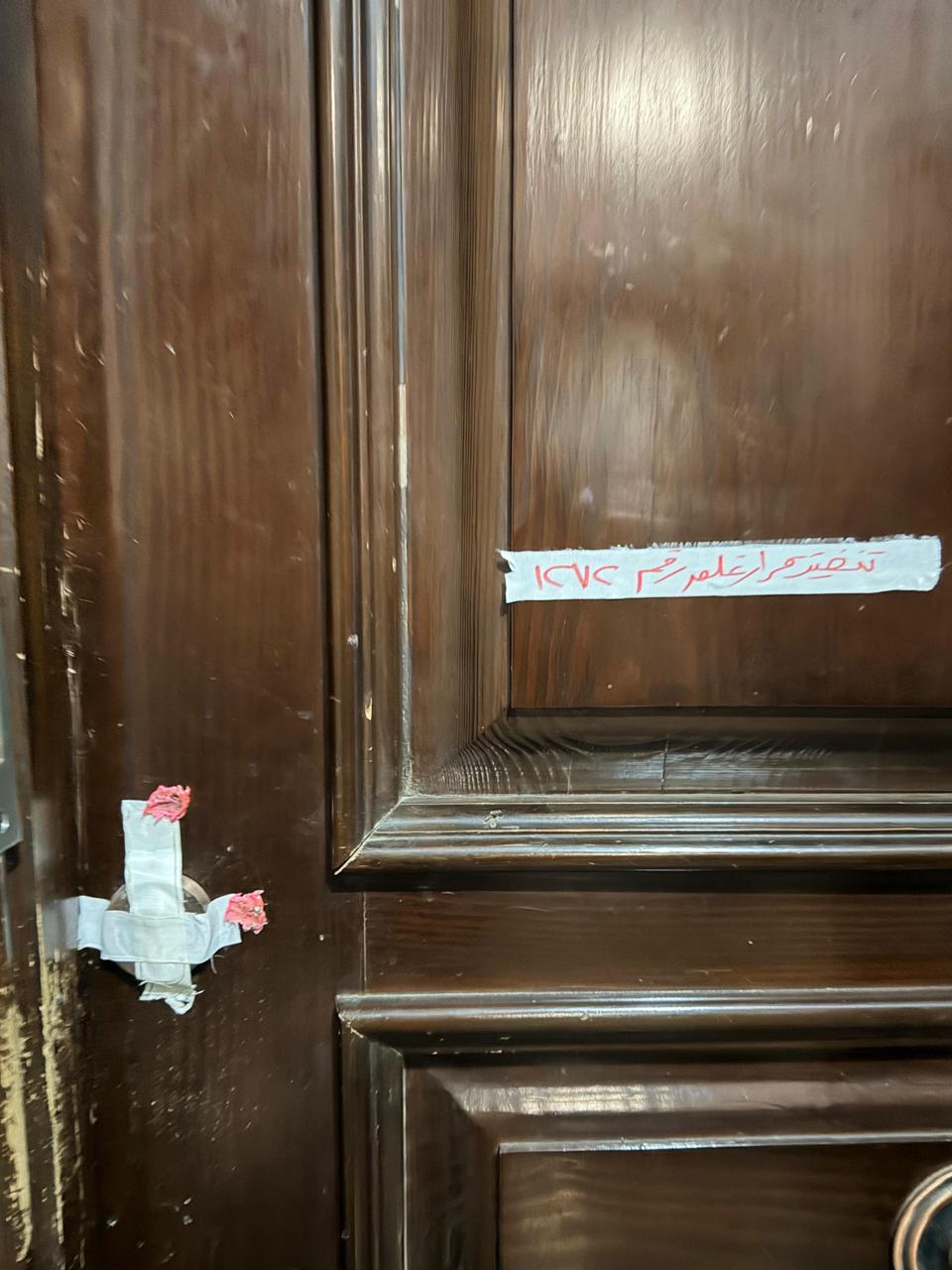 جانب من الحملة وتنفيذ قرارات الغلق،فيتو