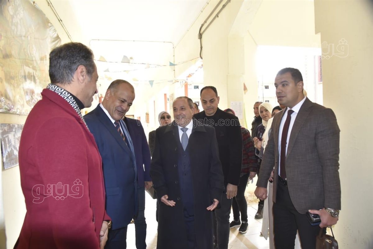 محافظ بورسعيد يتفقد سير امتحانات الإعدادية، ڤيتو