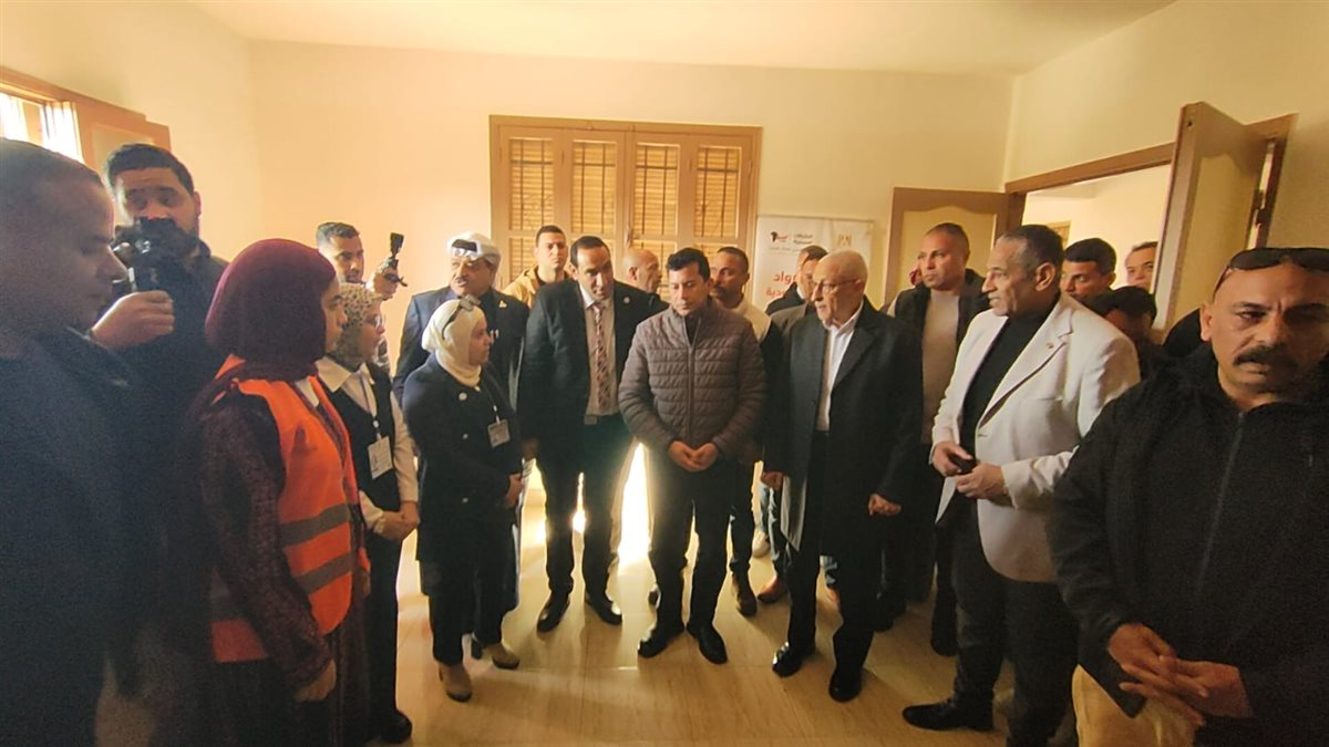 &nbsp;وزير الرياضة ومحافظ شمال سيناء يفتتحان مركز شباب الشيخ زويد