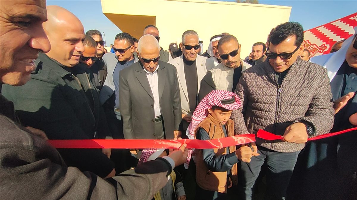 &nbsp;وزير الرياضة ومحافظ شمال سيناء يفتتحان مركز شباب الشيخ زويد