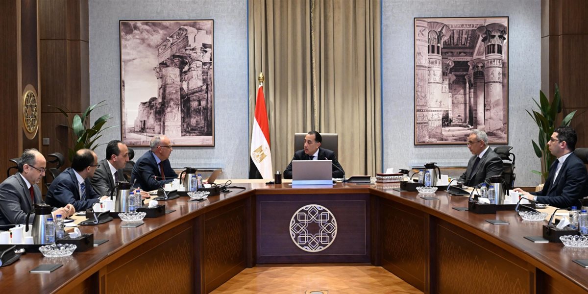 اجتماع رئيس الوزراء ووزير الري&nbsp;