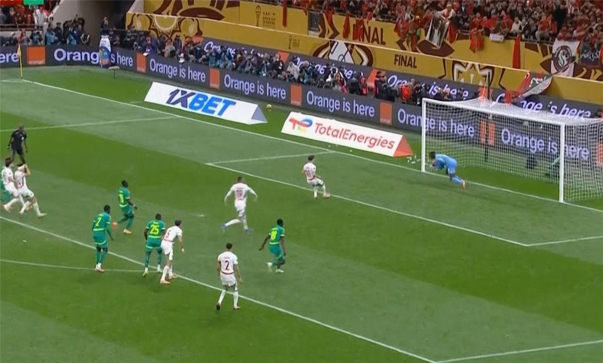 إبراهيم دياز يهدر ركلة جزاء المغرب أمام السنغال، فيتو