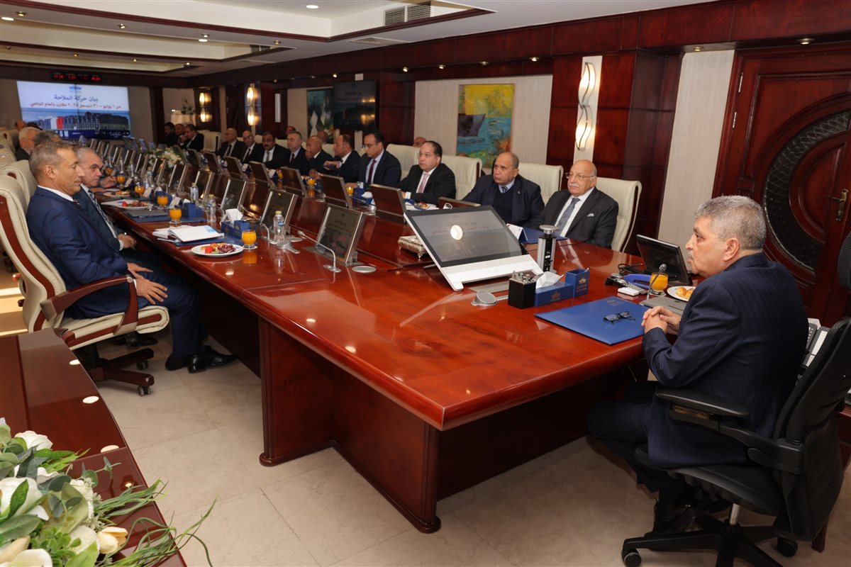 جانب من الاجتماع، فيتو