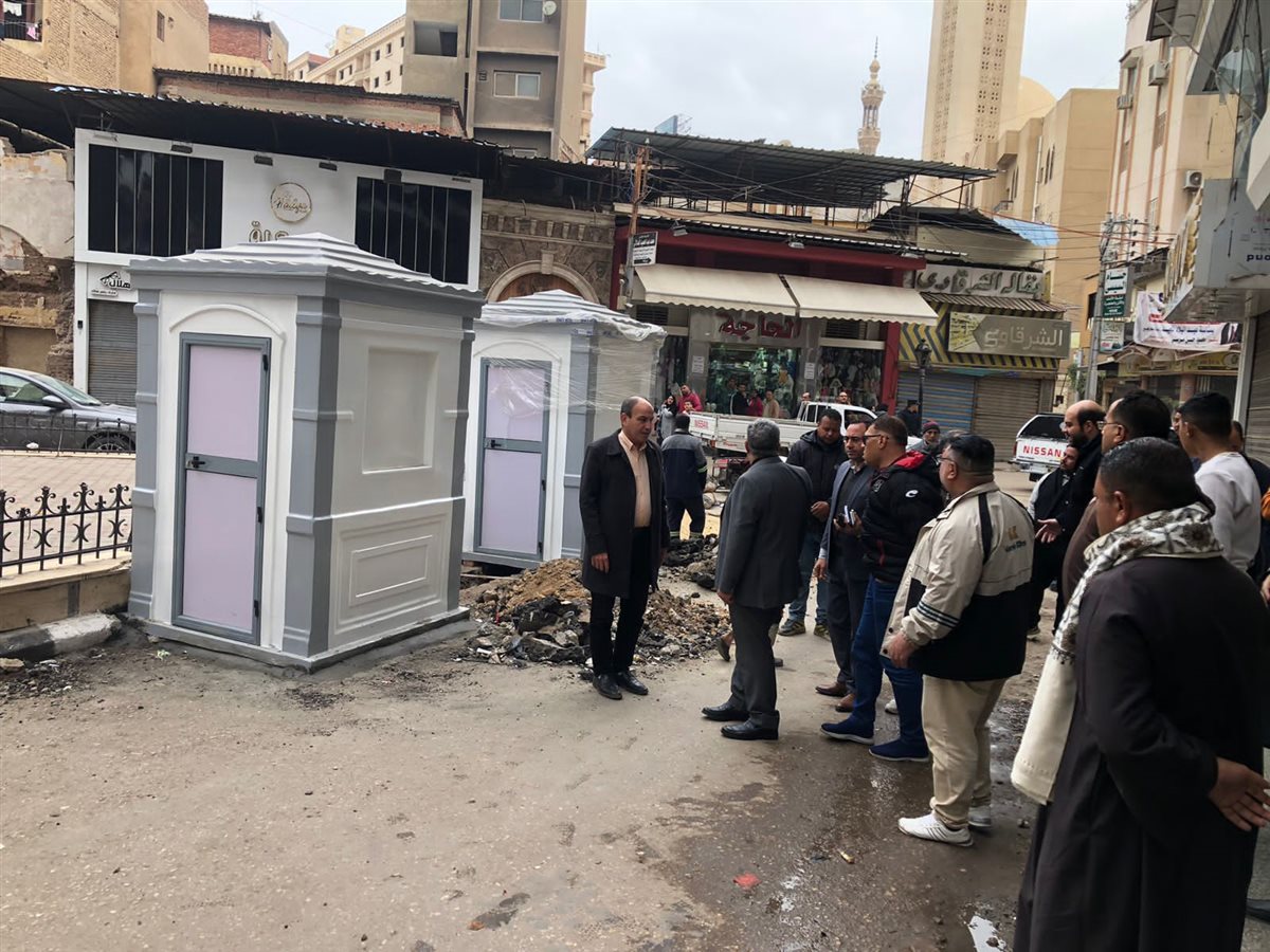 محافظ الدقهلية يتفقد أعمال النظافة بشوارع وميادين المنصورة