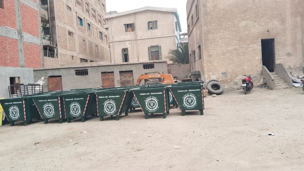 محافظ الدقهلية يتفقد أعمال النظافة بشوارع وميادين المنصورة