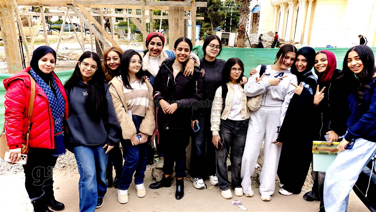 سعادة بين اولياء امور الطلاب بعد إنتهاء الامتحانات، ڤيتو