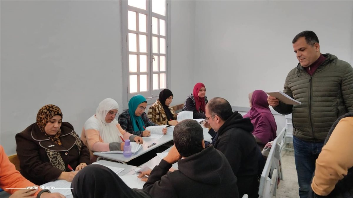 وكيل تعليم دمياط يتابع التصحيح في كنترول الشهادة الاعدادية