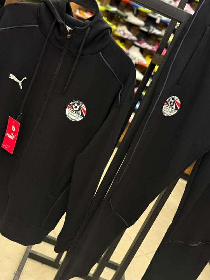 كوبي من زي المنتخب بايادي مصريه&nbsp;