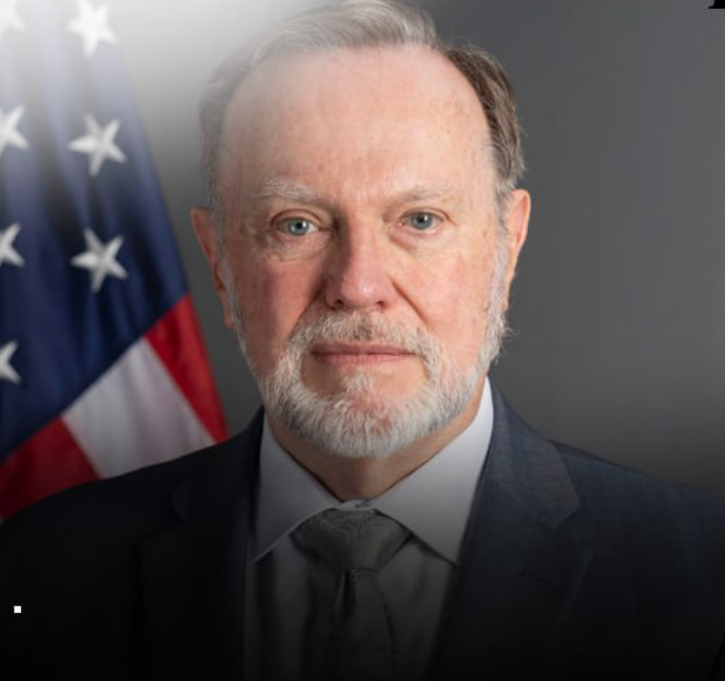 تيبور ناجي مبعوث ترامب السابق لإفريقيا، فيتو