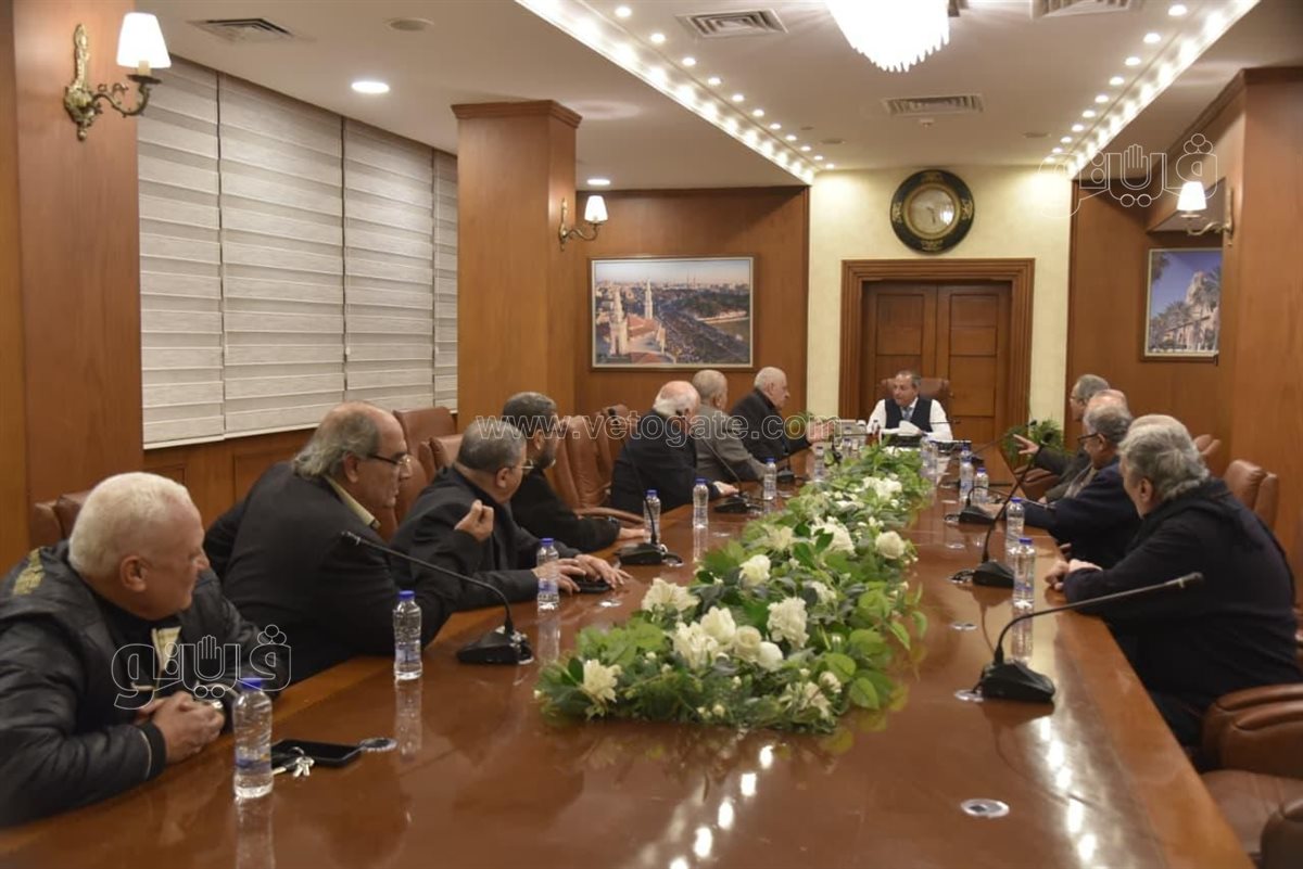 محافظ بورسعيد يتلقي قدامي الرياضيين، ڤيتو