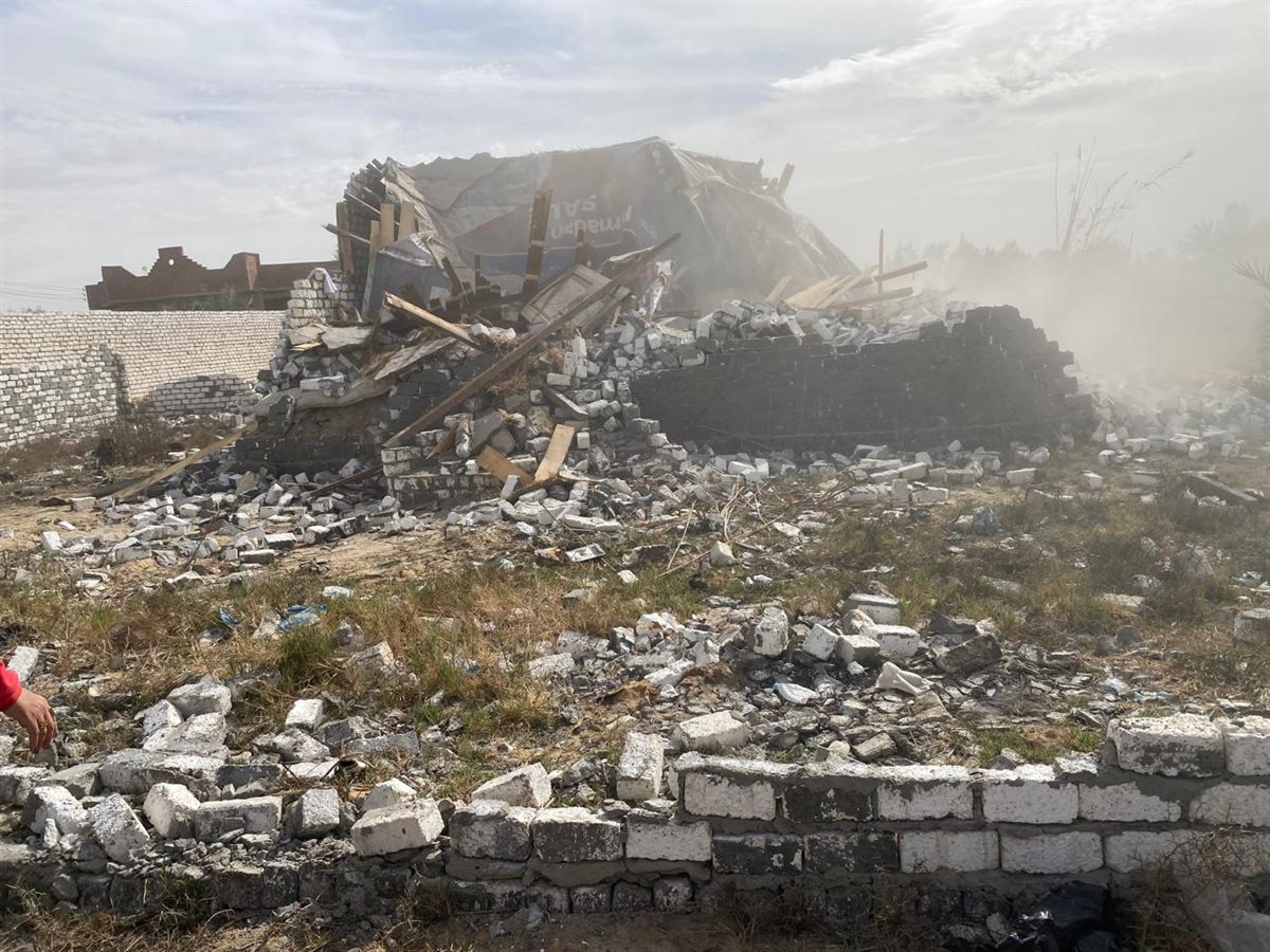 جانب من أعمال الازالة، فيتو