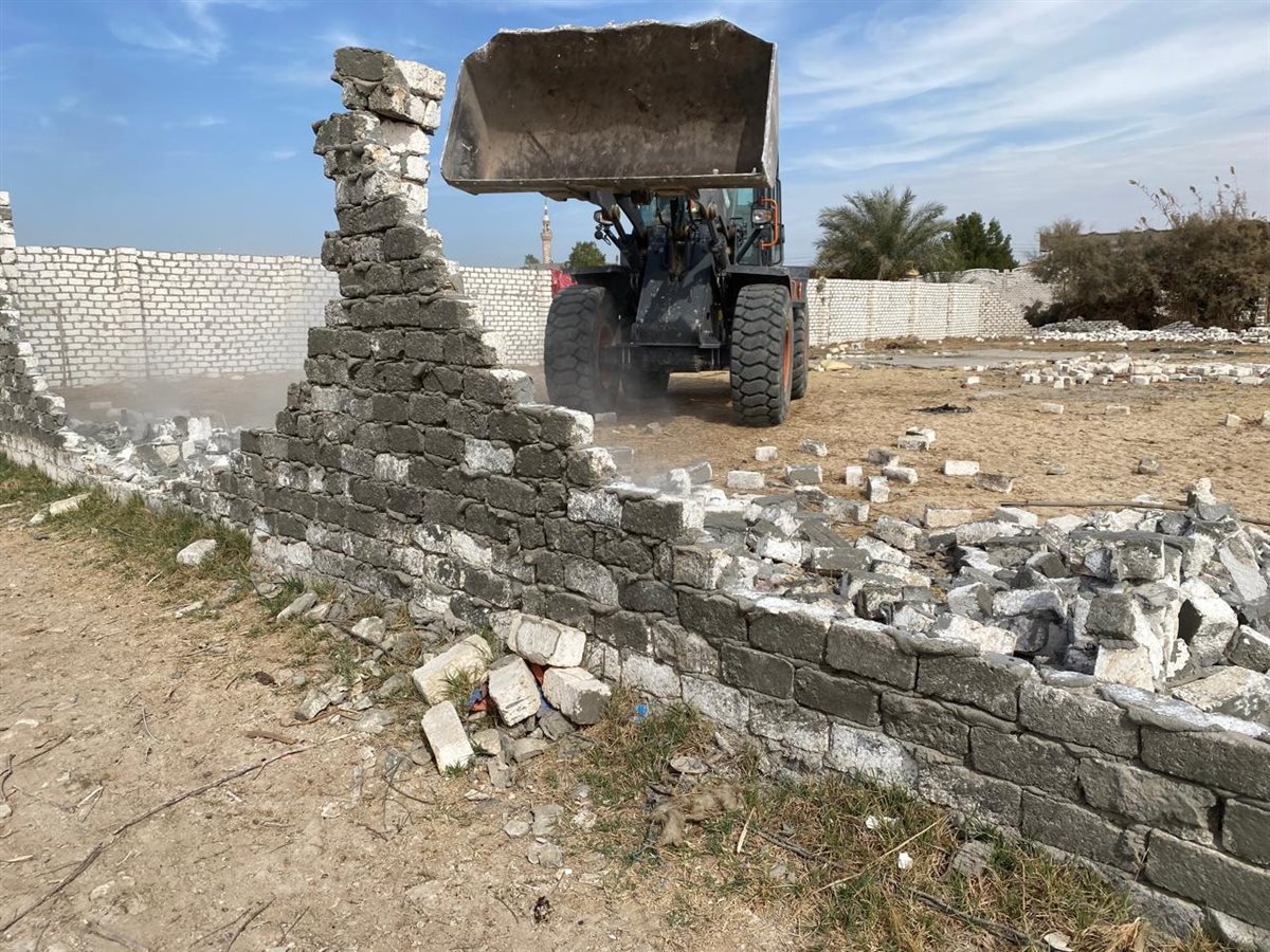 جانب من أعمال الازالة، فيتو