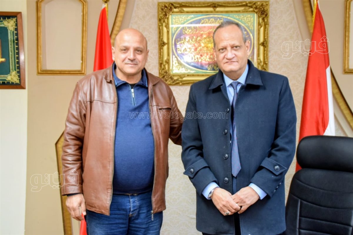 مدير تعليم بورسعيد محمود بدوي يستقبل المهنئين، ڤيتو