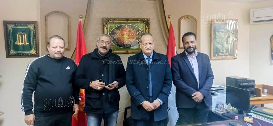 مدير تعليم بورسعيد محمود بدوي يستقبل المهنئين، ڤيتو