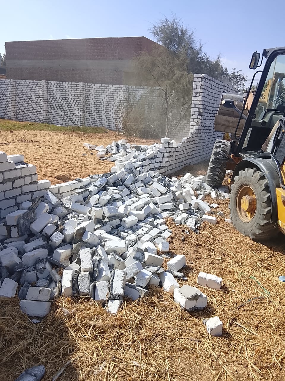 جانب من أعمال الازالة،فيتو