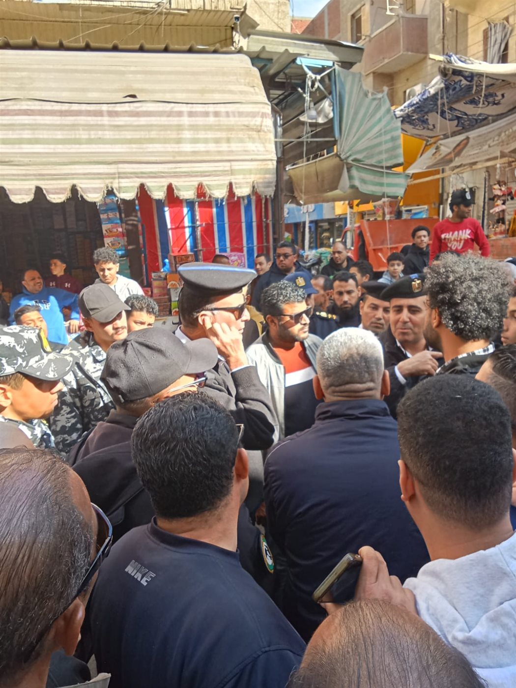 جانب من الحملة، فيتو