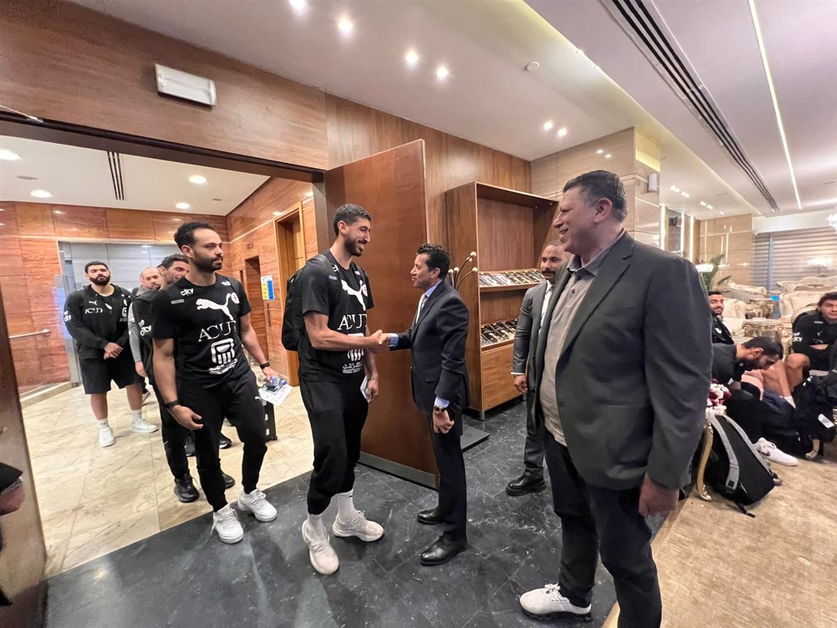 وزير الرياضة يستقبل منتخب كرة اليد بعد التتويج ببطولة أفريقيا في رواندا