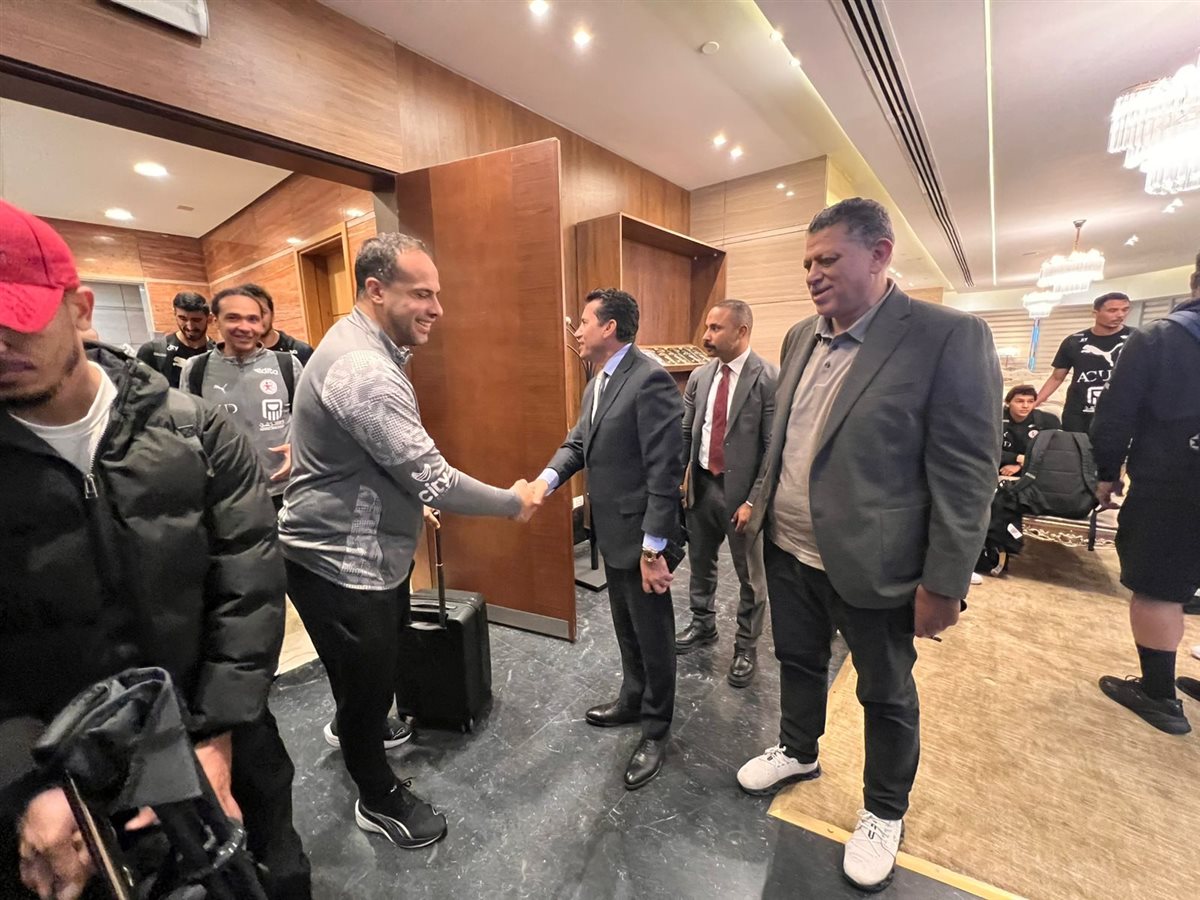 وزير الرياضة يستقبل منتخب كرة اليد بعد التتويج ببطولة أفريقيا في رواندا