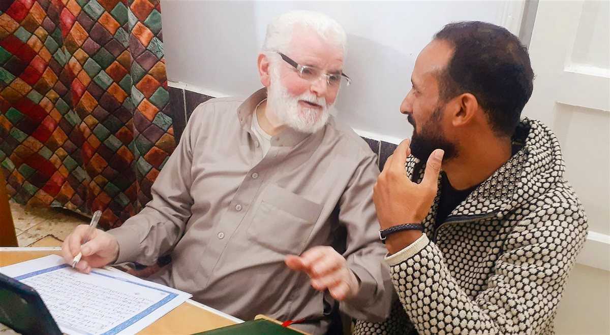 جنازة مهيبة لتشييع مسن بالغربية كتب القرآن الكريم كاملًا 6 مرات بخط يده