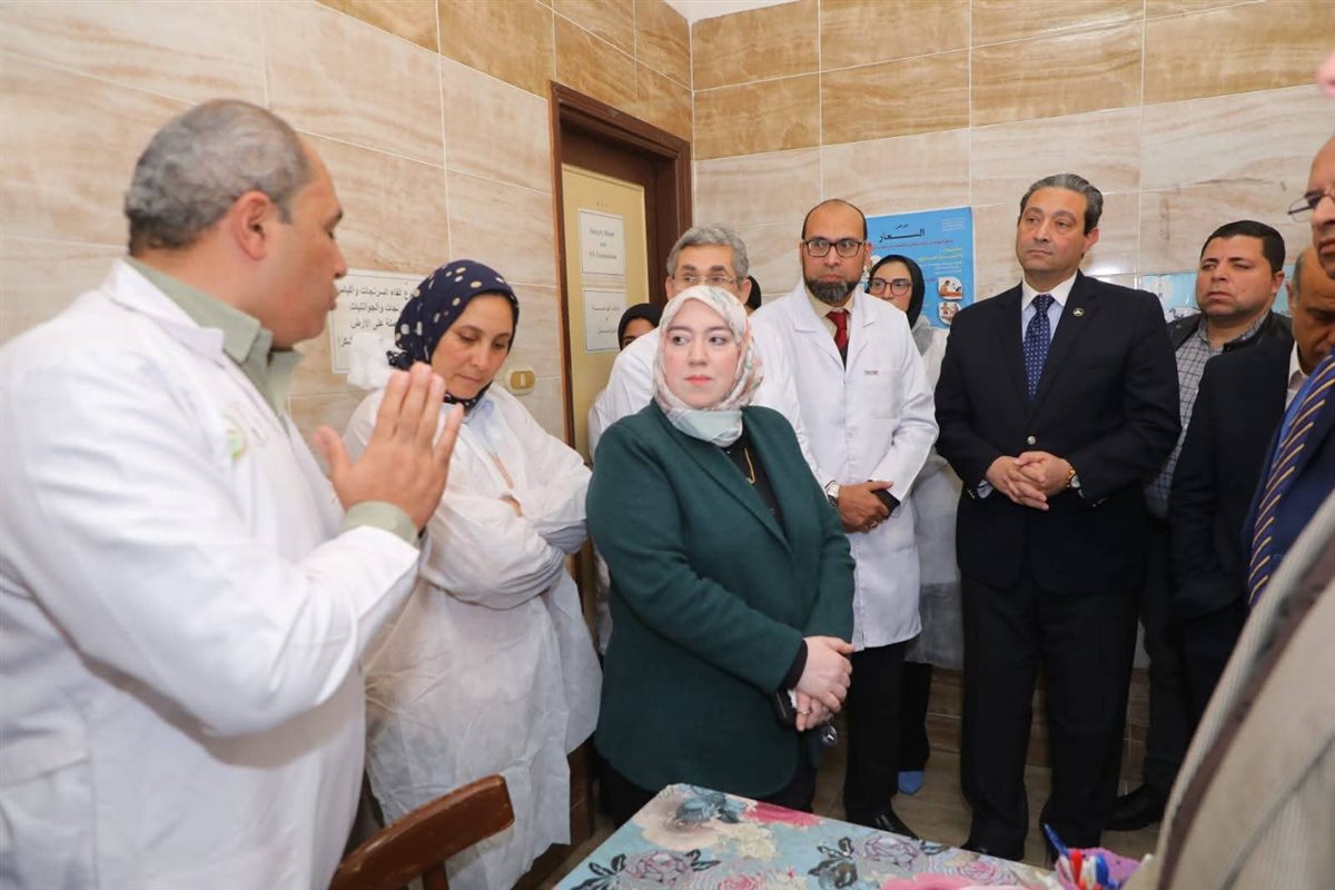 محافظ دمياط يضع حجر الاساس للمرحلة الاولى من خطة تعقيم وتجهيز مركز رعاية الكلاب بلا مأوى