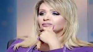 المذيعة المشاكسة منى الحسينى&nbsp;