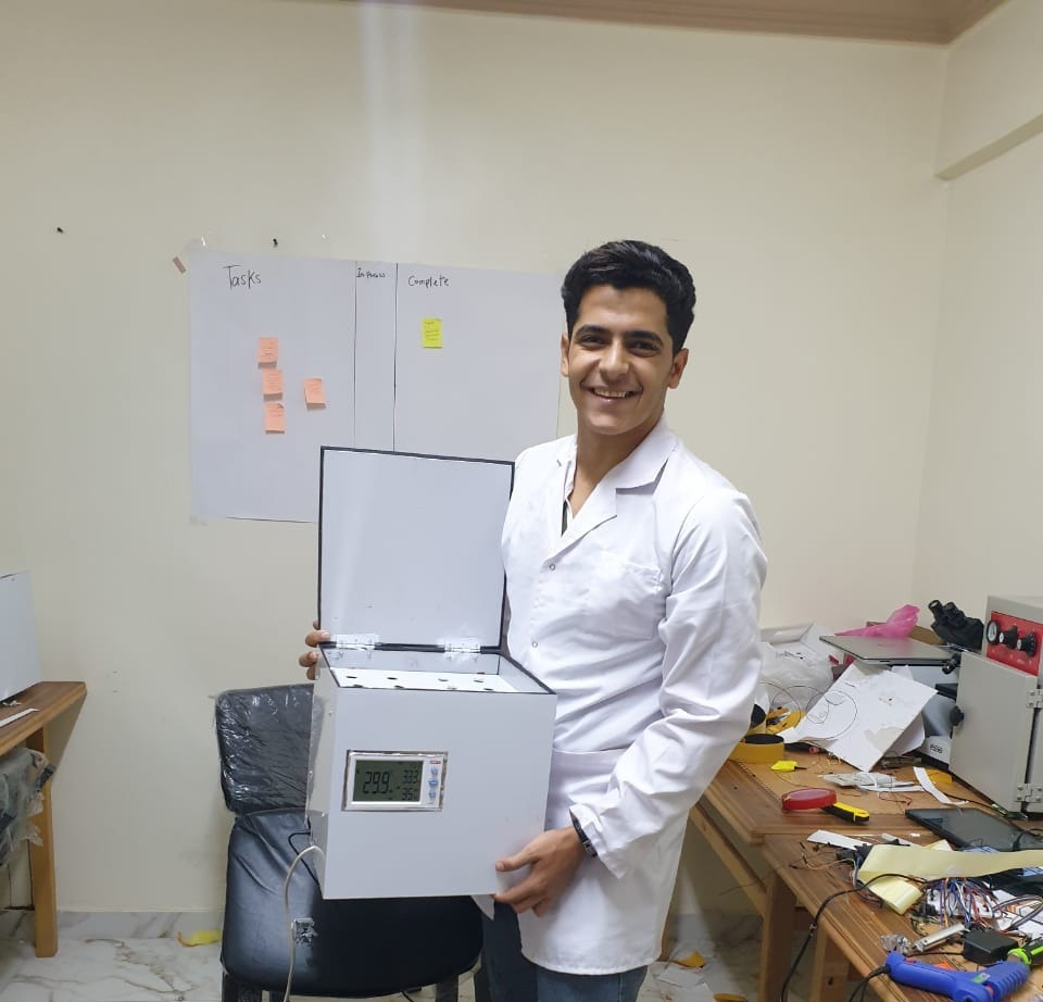 «بيكيا أوبر».. ابتكار شاب مصري يعيد تعريف إعادة التدوير ويحوّل البلاستيك إلى طاقة