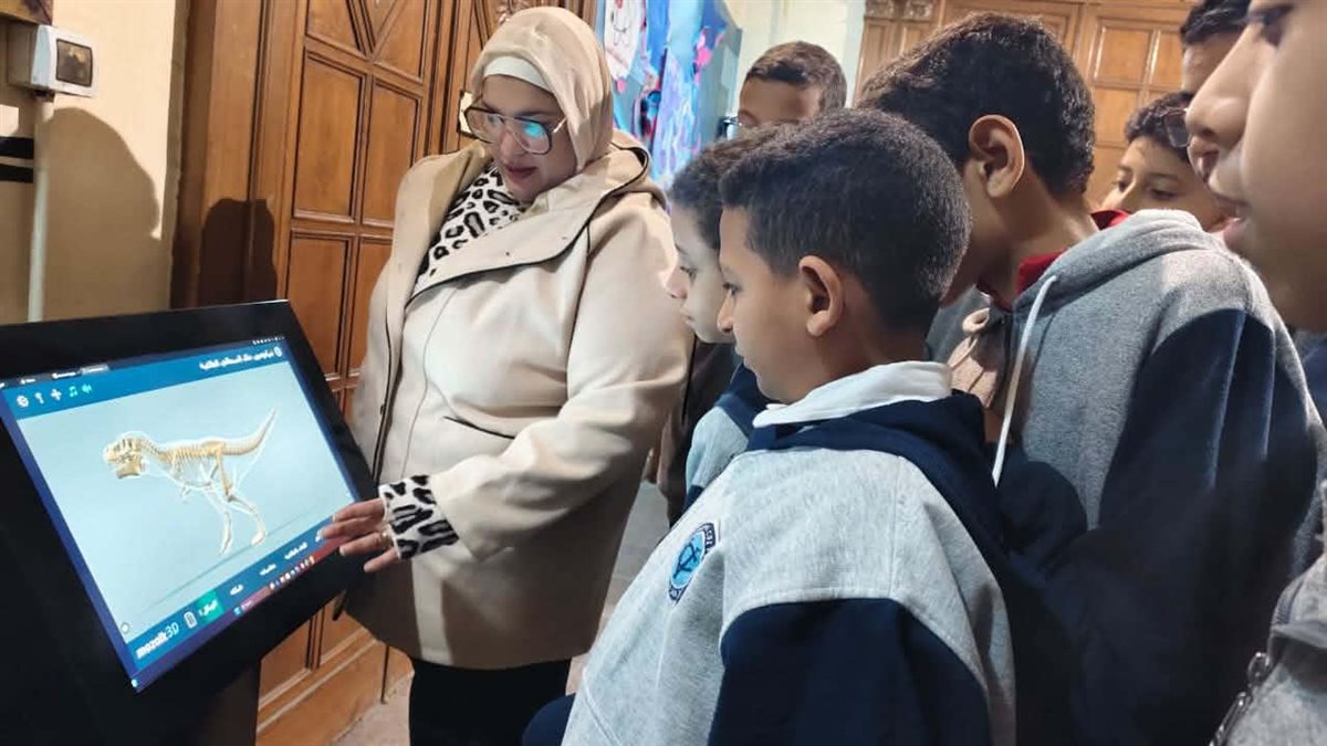 تعليم الإسكندرية تطلق مبادرة “يوم في المركز الاستكشافي”