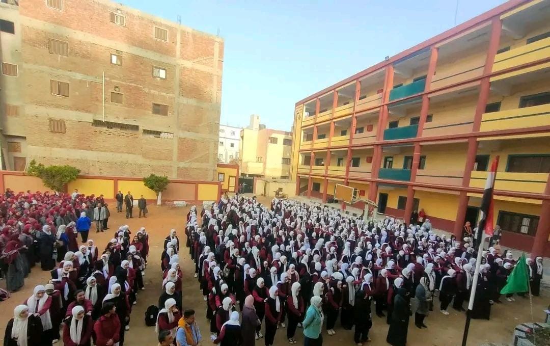 انتظام الدراسة بمدرسة ثانوية بالشرقية،فيتو