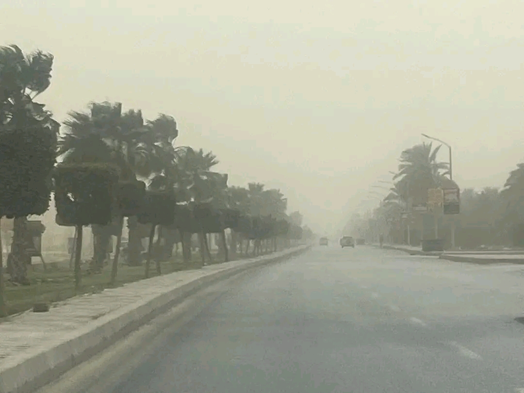 نشاط رياح مثير للأتربة يشل الحركة المرورية بالعاشر من رمضان،فيتو