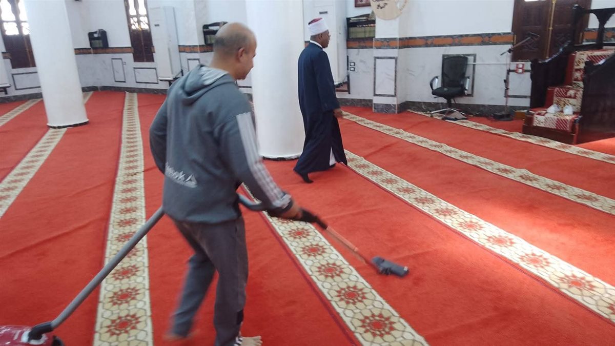 أوقاف الوادي الجديد تطلق حملة لنظافة وتزيين المساجد