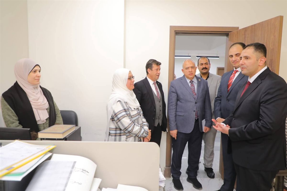 محافظ دمياط يتفقد الديوان العام